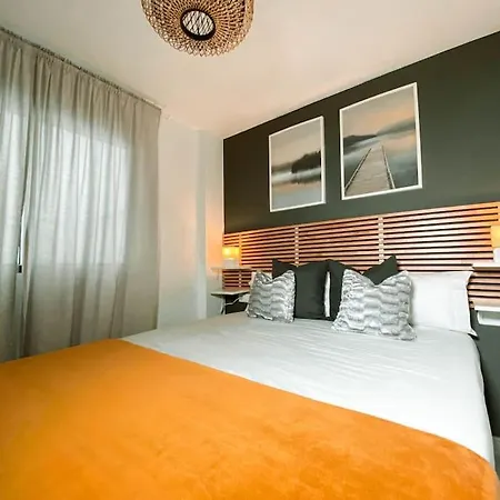 Apartamento Harmony En El Centro De * フエンヒロラ